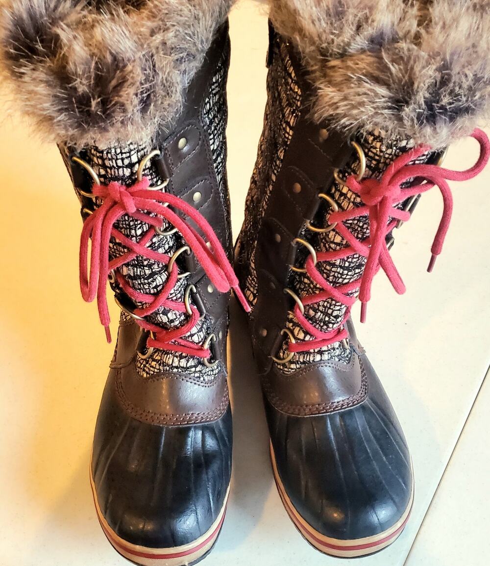 Sorel Tofino Quality Faux Fur Waterproof Boots Womens Size 9 Winter Scandi